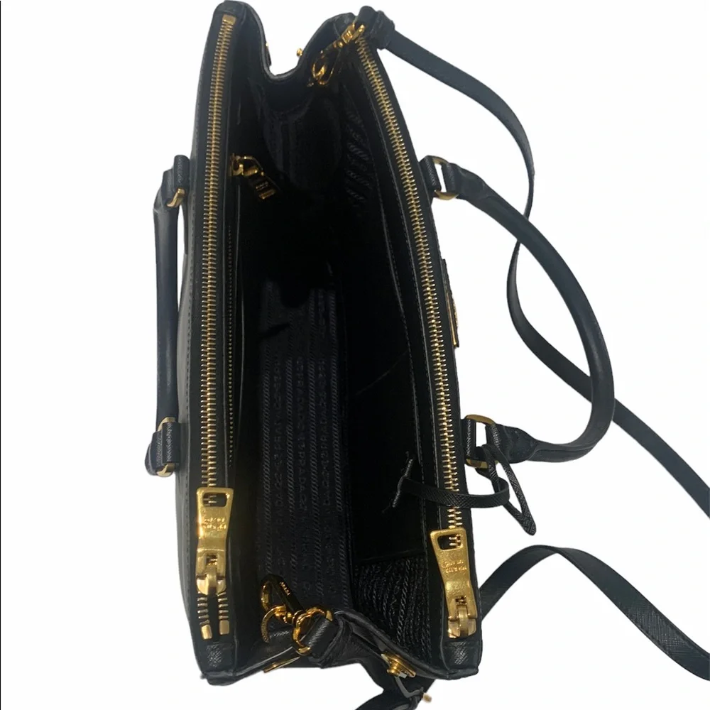 Prada Galleria Saffiano Leather Bag - Picture 4 of 11